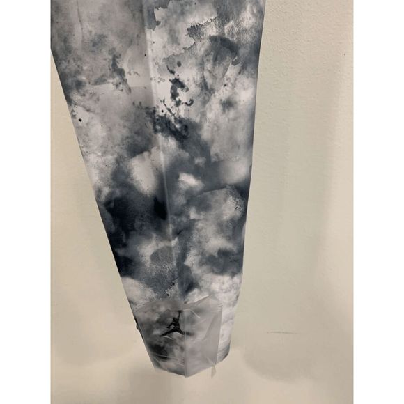 NEW Boys Meduim NIKE JORDAN DRI-FIT Compression Tights Tie-Dye U-08 953236-001 - Picture 3 of 4
